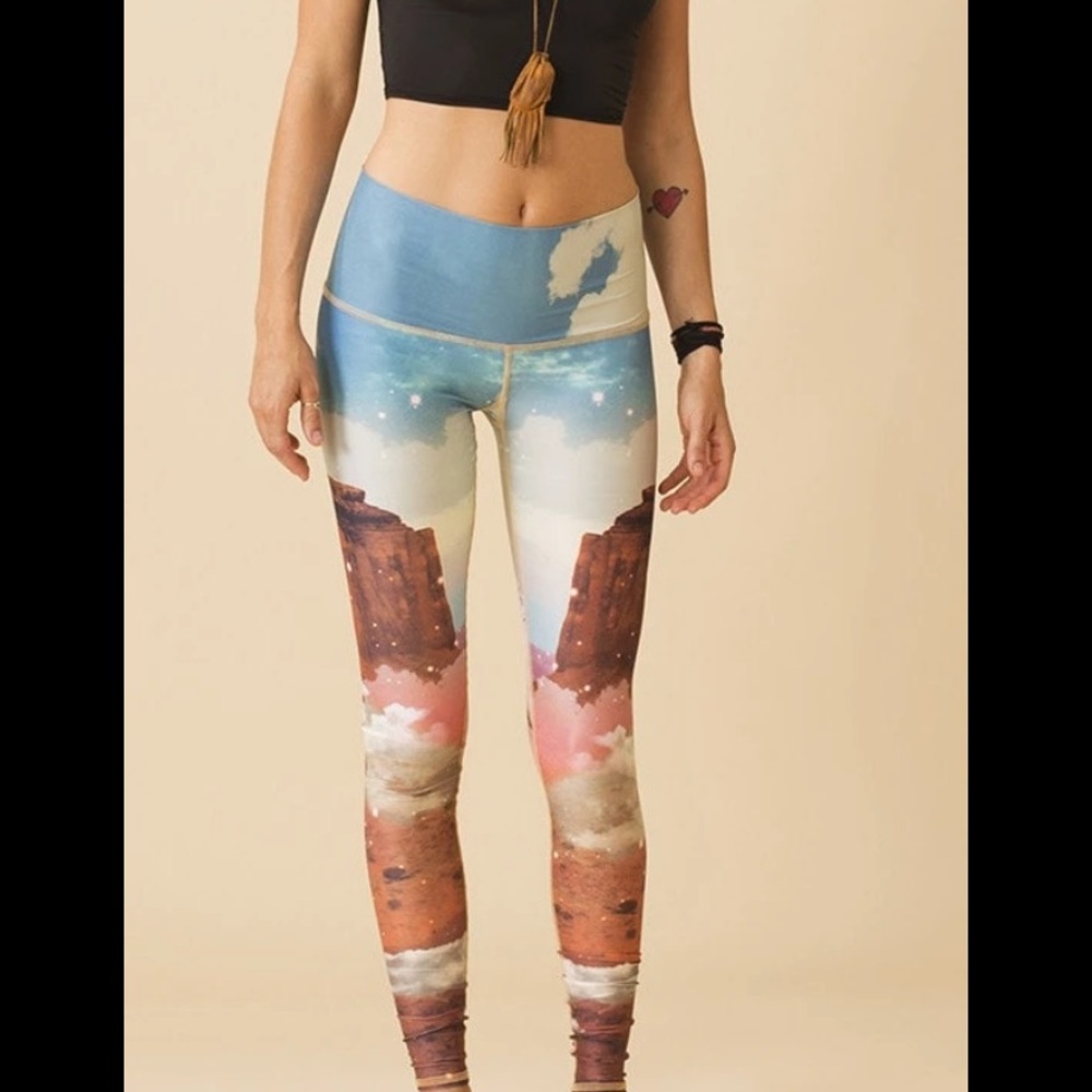 Teeki Unicorn Wrangler/Canyon Leggings